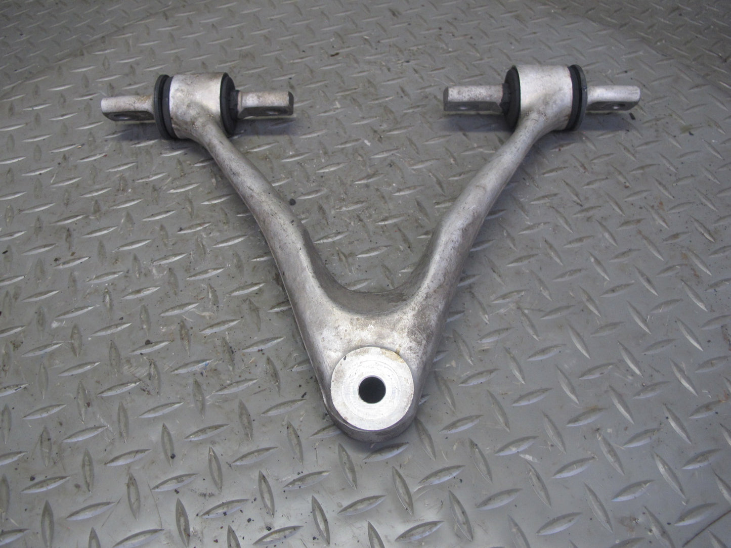 05-13 Chevrolet Corvette C6 Set of 2 Front Left Upper & Lower Control Arm OEM
