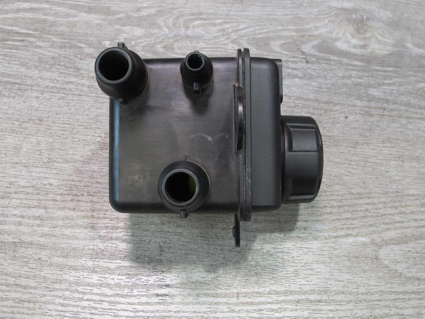 2010-2014 BMW E70 E71 X5M X6M Intercooler Coolant Reservoir Expansion Tank