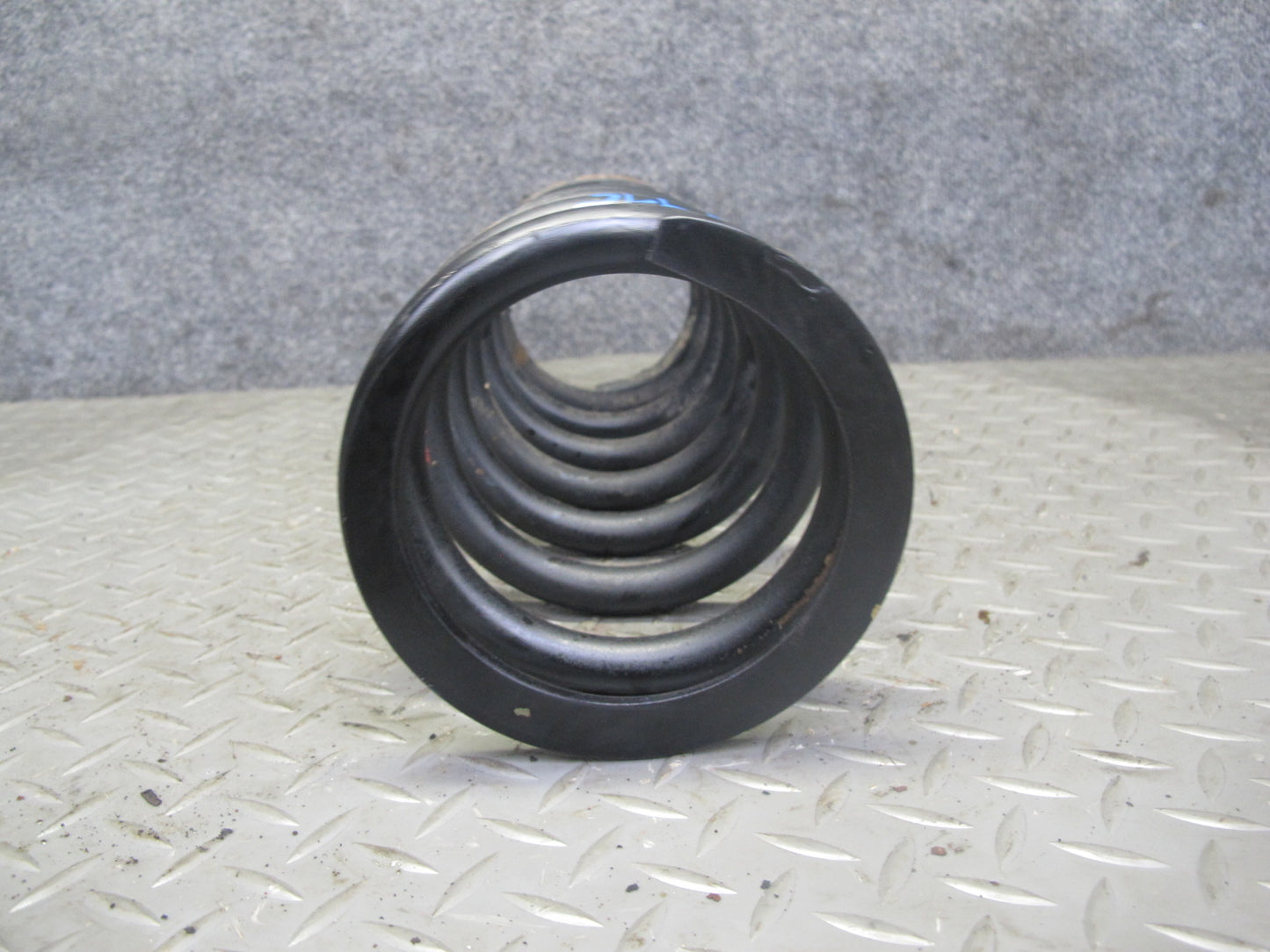 86-89 Mercedes R107 560SL Set of 2 Rear Left & Right Coil Spring OEM
