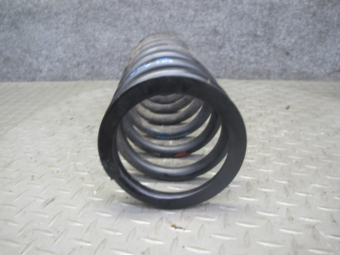 86-89 Mercedes R107 560SL Set of 2 Rear Left & Right Coil Spring OEM