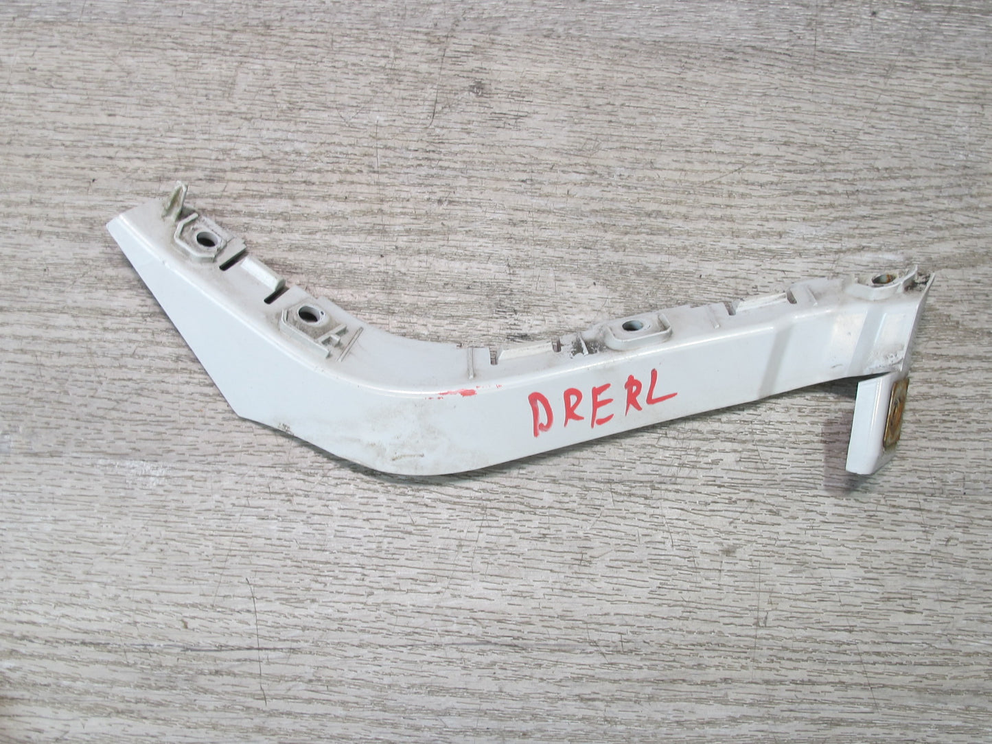 2012-2013 Range Rover Evoque L538 Rear Bumper Tail Light Bracket Support Set