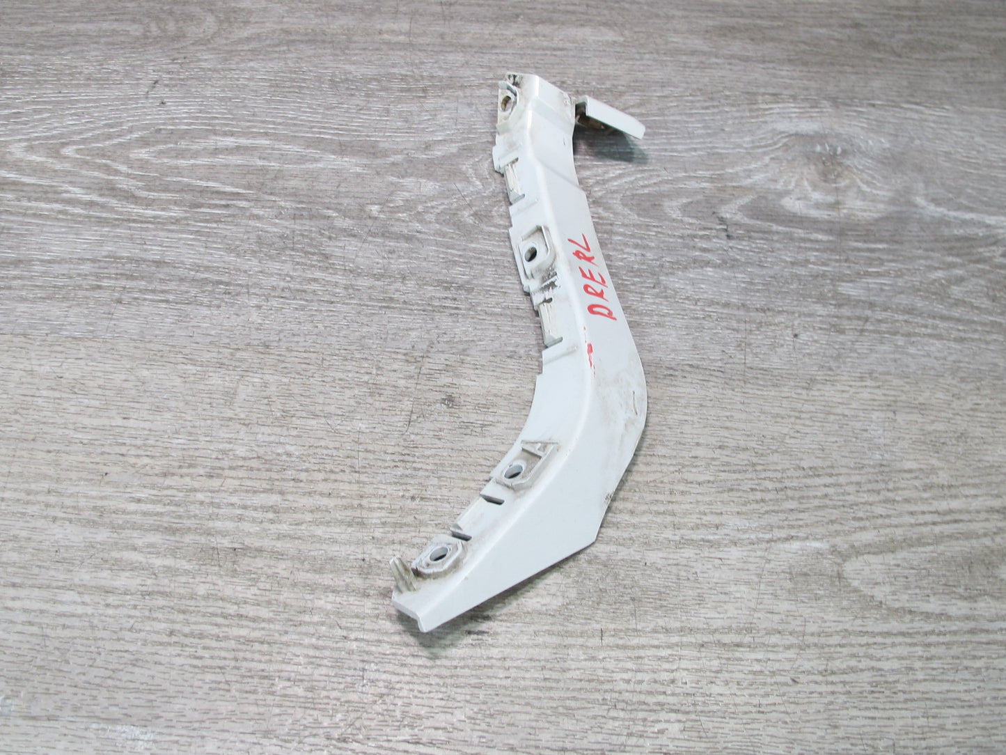 2012-2013 Range Rover Evoque L538 Rear Bumper Tail Light Bracket Support Set