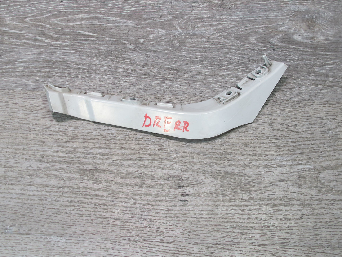 2012-2013 Range Rover Evoque L538 Rear Bumper Tail Light Bracket Support Set
