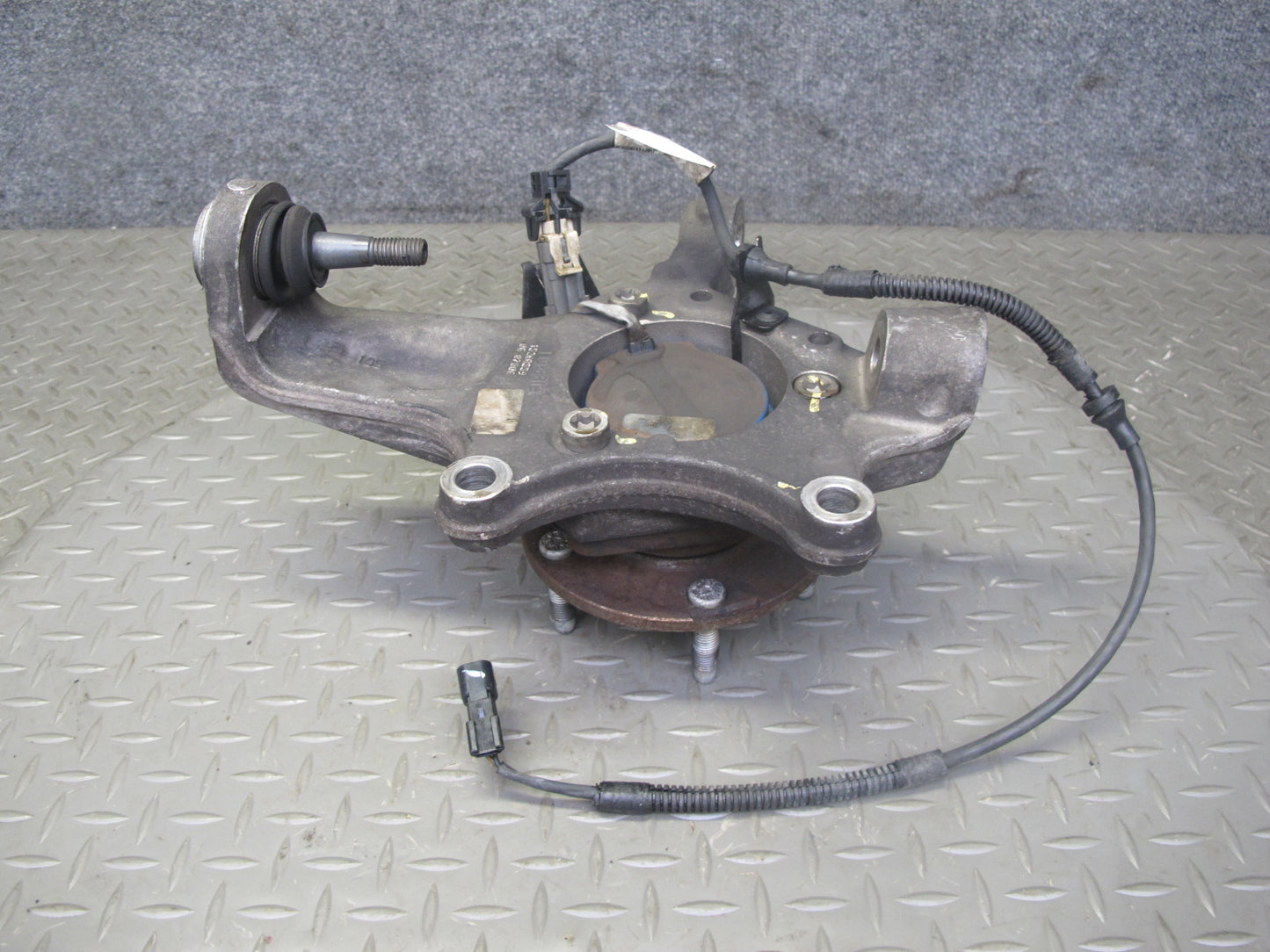 05-08 Chevrolet Corvette C6 Front Left Spindle Knuckle Wheel Hub Bearing 83K OEM