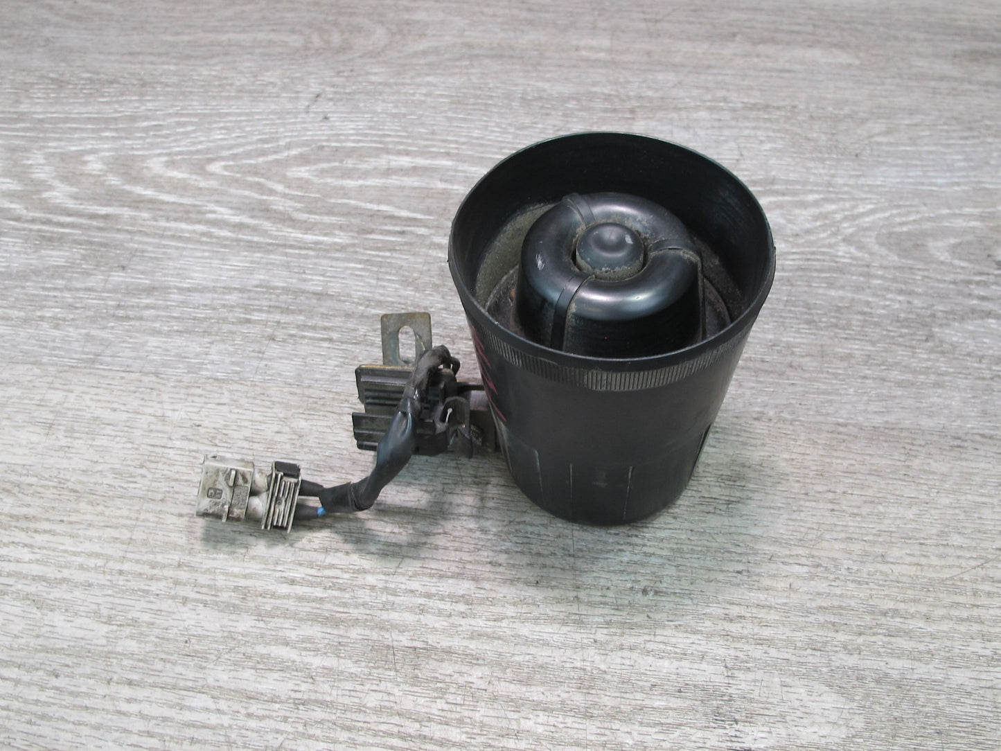 94-95 E34 530i 540i Sedan Security System Alarm Horn Signal Siren 8367270 OEM