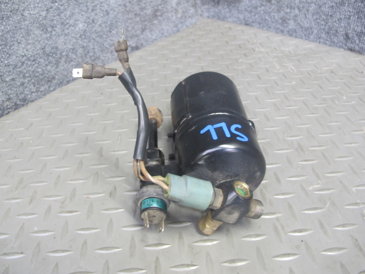 86-89 Mercedes R107 560SL A/C Air Conditioning Hose Pipe Line Dryer Set OEM