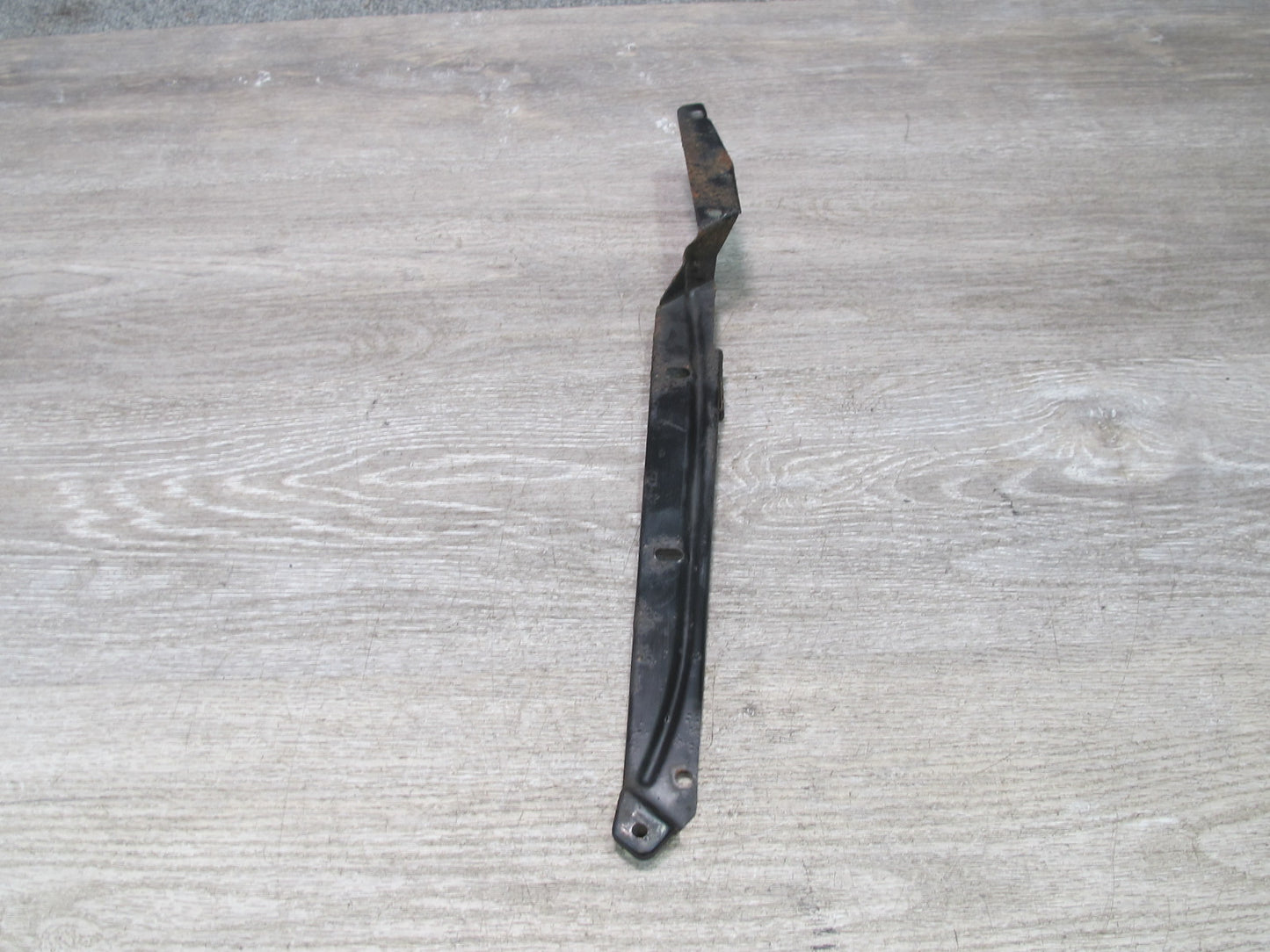 94-95 BMW E34 540i Front Bumper Left Trim Cover w Bracket Mount Set OEM