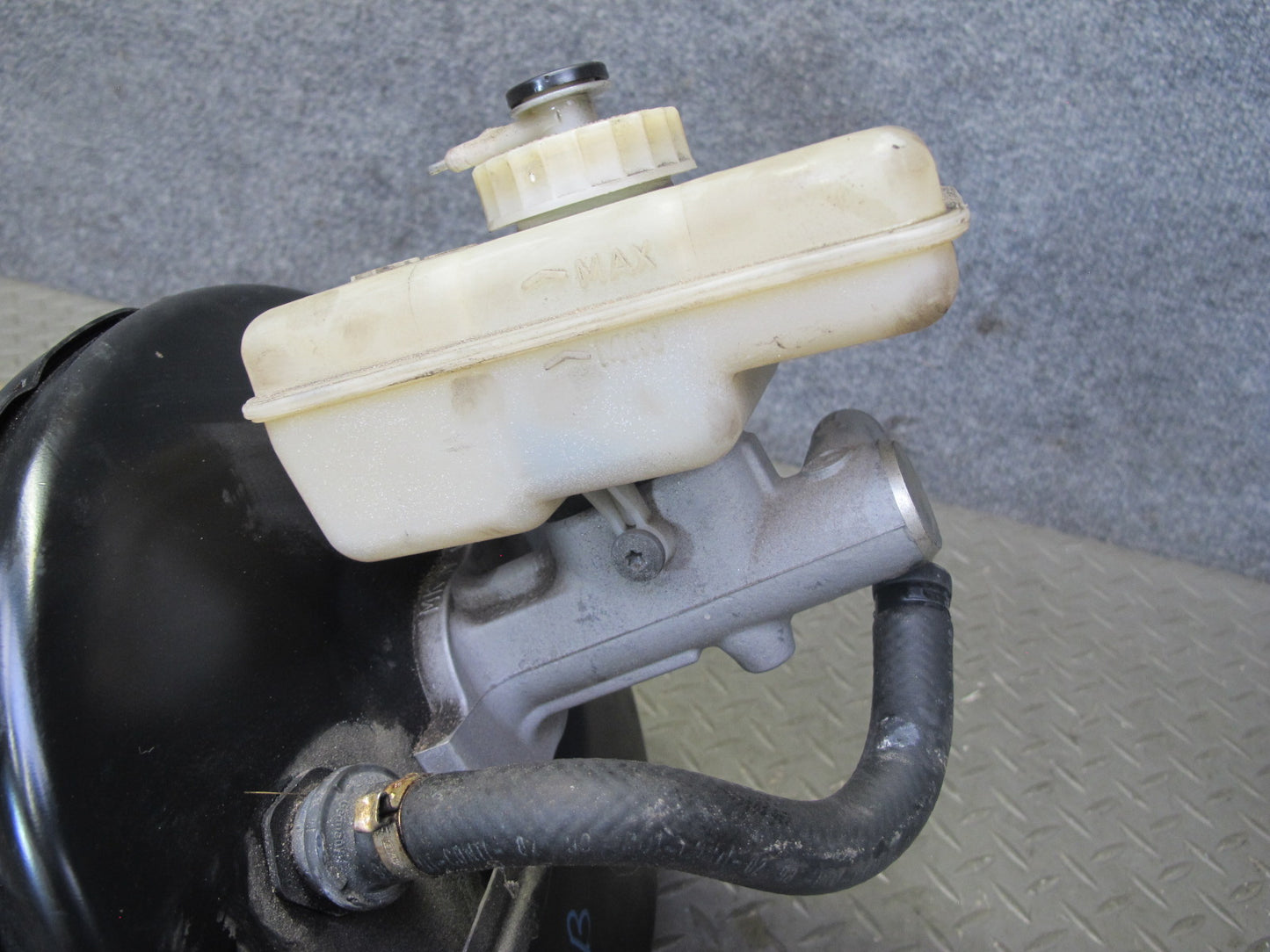 97-99 BMW E36 3-SERIES Brake Master Cylinder Booster Fluid Reservoir OEM