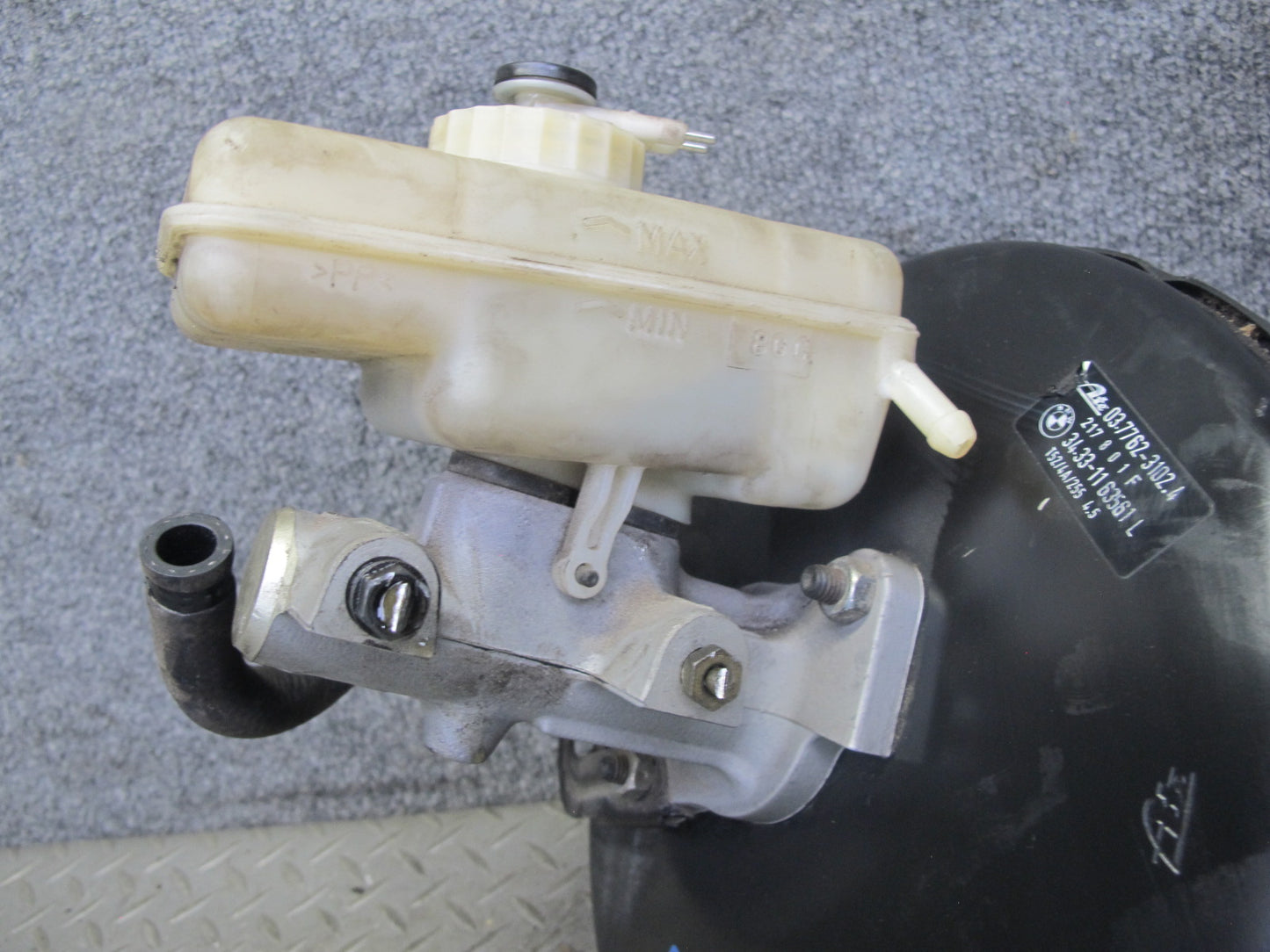 97-99 BMW E36 3-SERIES Brake Master Cylinder Booster Fluid Reservoir OEM