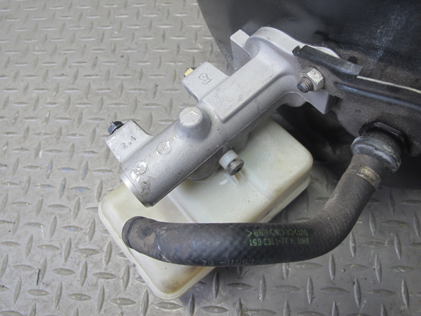 97-99 BMW E36 3-SERIES Brake Master Cylinder Booster Fluid Reservoir OEM