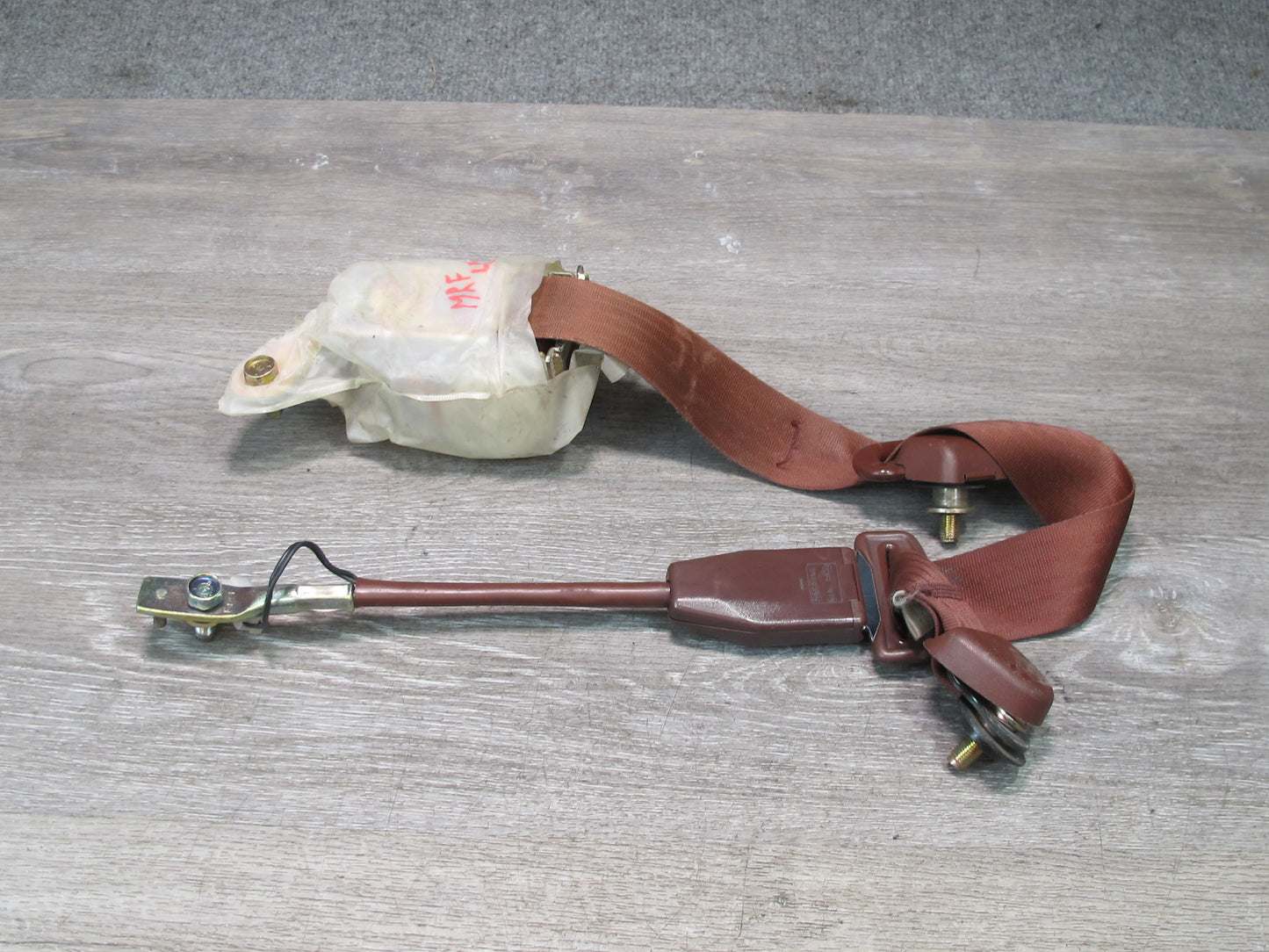 86-88 MAZDA RX7 FRONT RIGHT & LEFT SIDE SEATBELT RETRACTOR W/ BUCKLE SET OEM