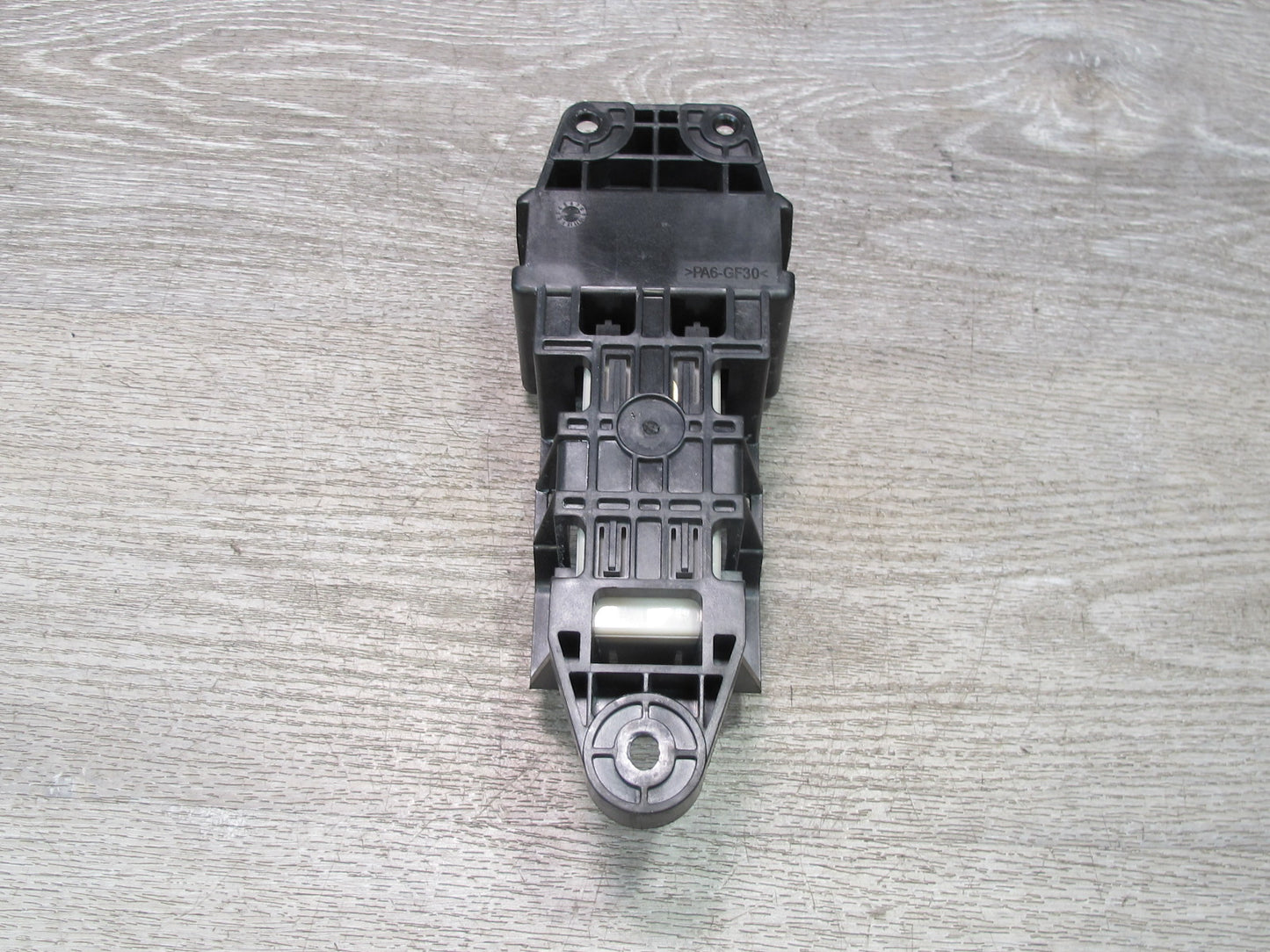 2012-2013 Range Rover Evoque L538 Auxiliary Battery Control Module Assembly