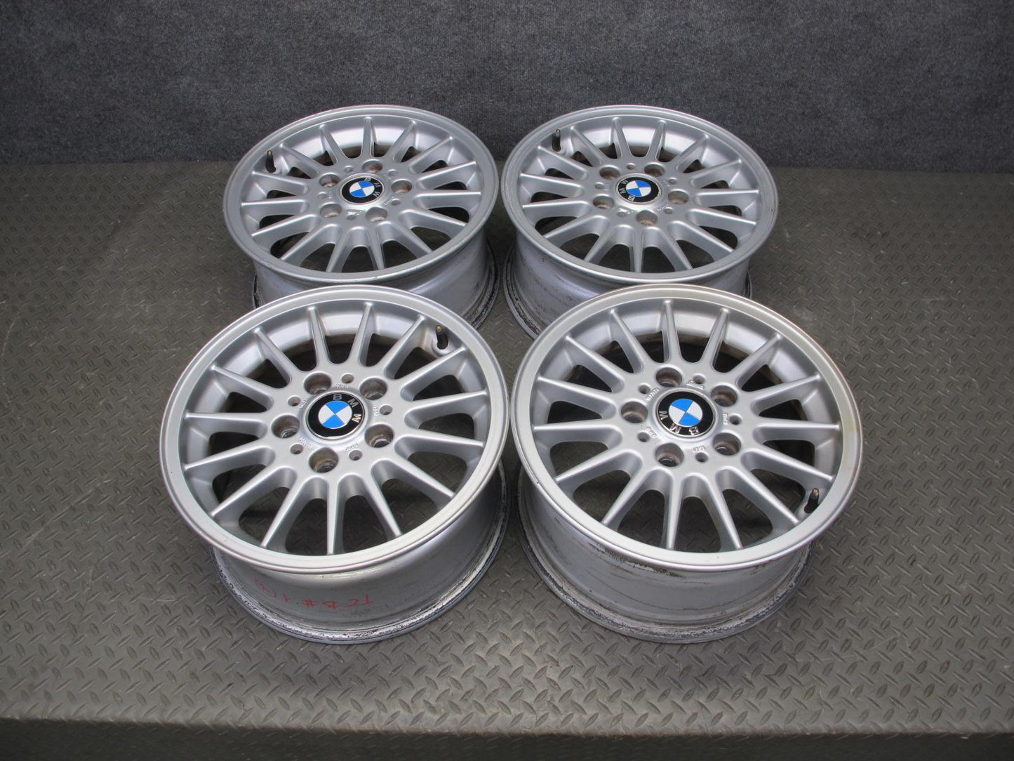 95-99 BMW E36 Set of 4 Style 32 Factory 15" R15 Alloy Wheel Rim 15x7J ET47 OEM