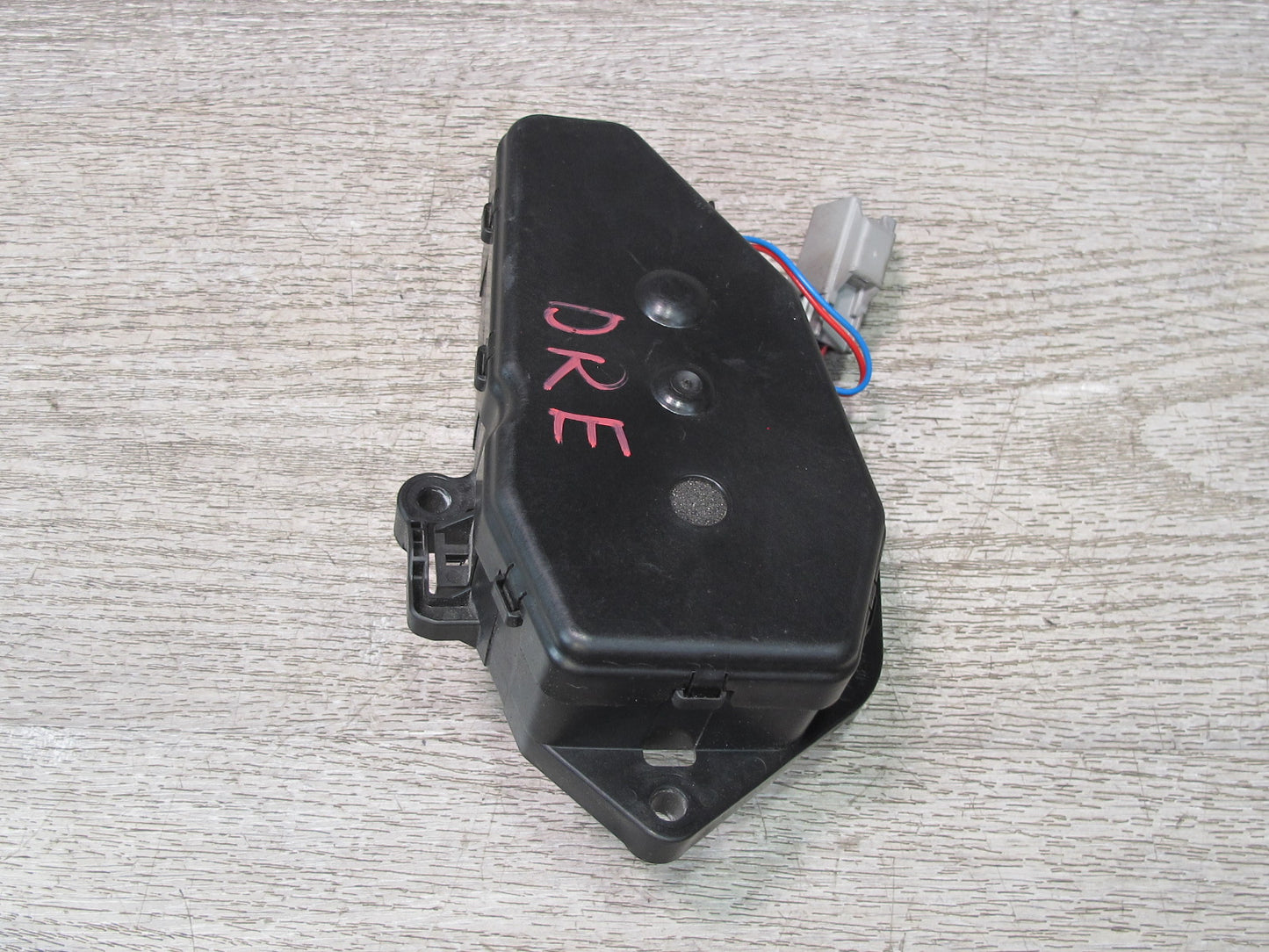 2012-2015 Range Rover Evoque L538 Rear Trunk Boot Tailgate Actuator Motor