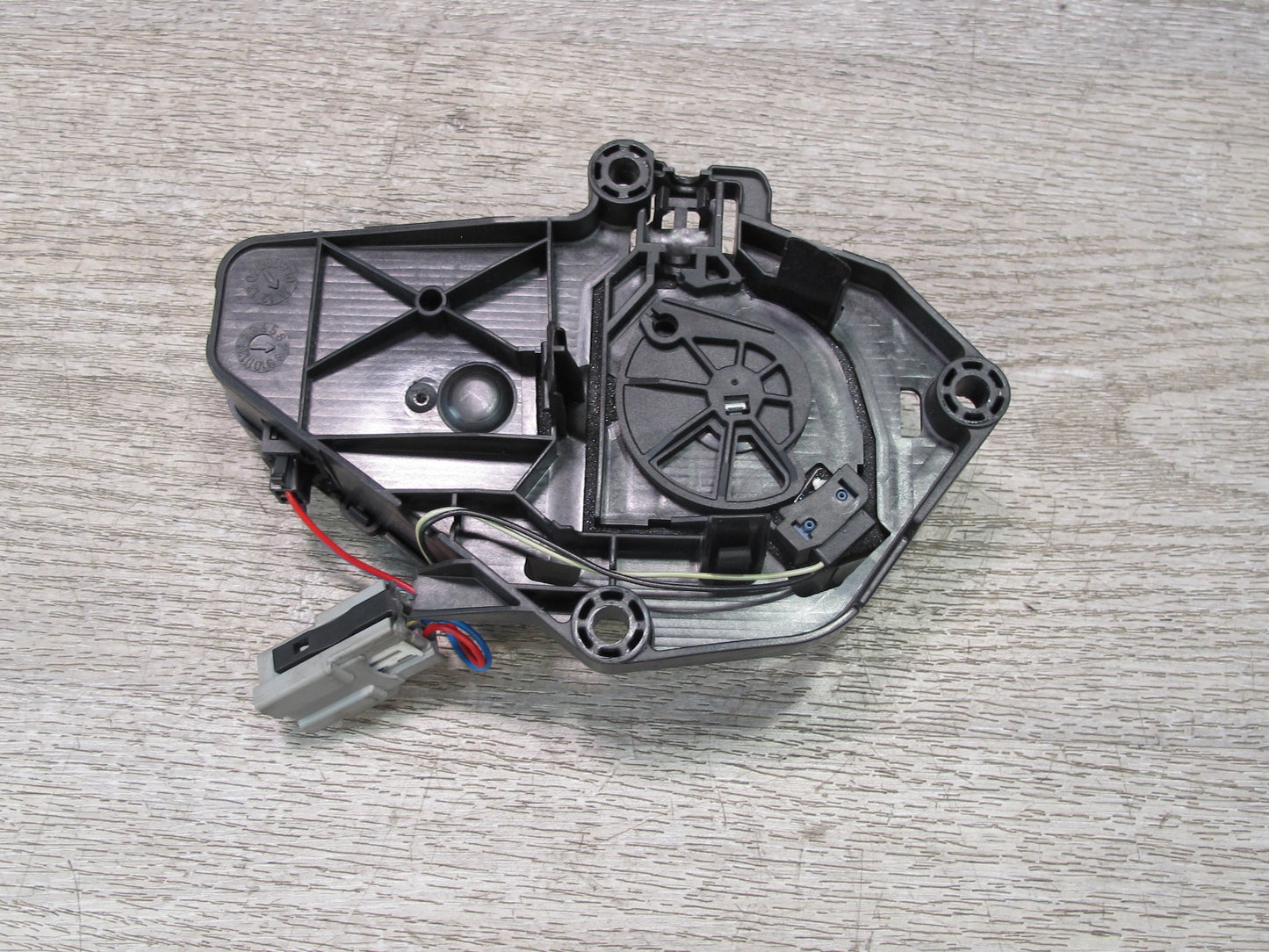 2012-2015 Range Rover Evoque L538 Rear Trunk Boot Tailgate Actuator Motor
