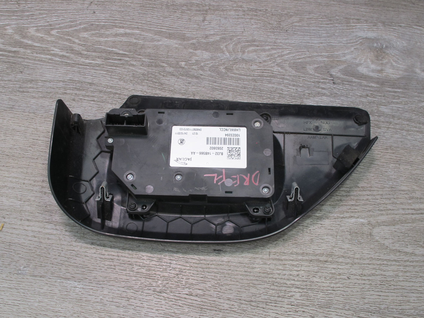2012-2019 Range Rover Evoque L538 Front Left Seat Adjust Switch w Trim