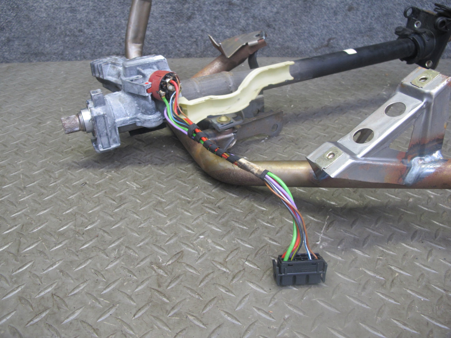 98-99 BMW E36 3-SERIES Coupe Convertible Steering Column w Bracket OEM