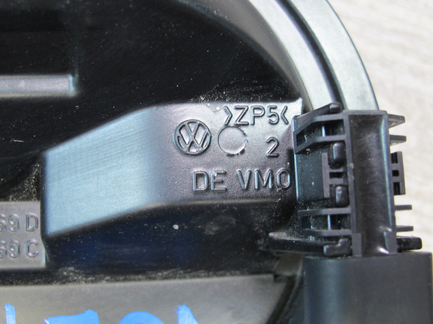 2008 VW Golf R32 GTI MK5 Rear Trunk Hatch Latch Release Handle Emblem Logo OEM
