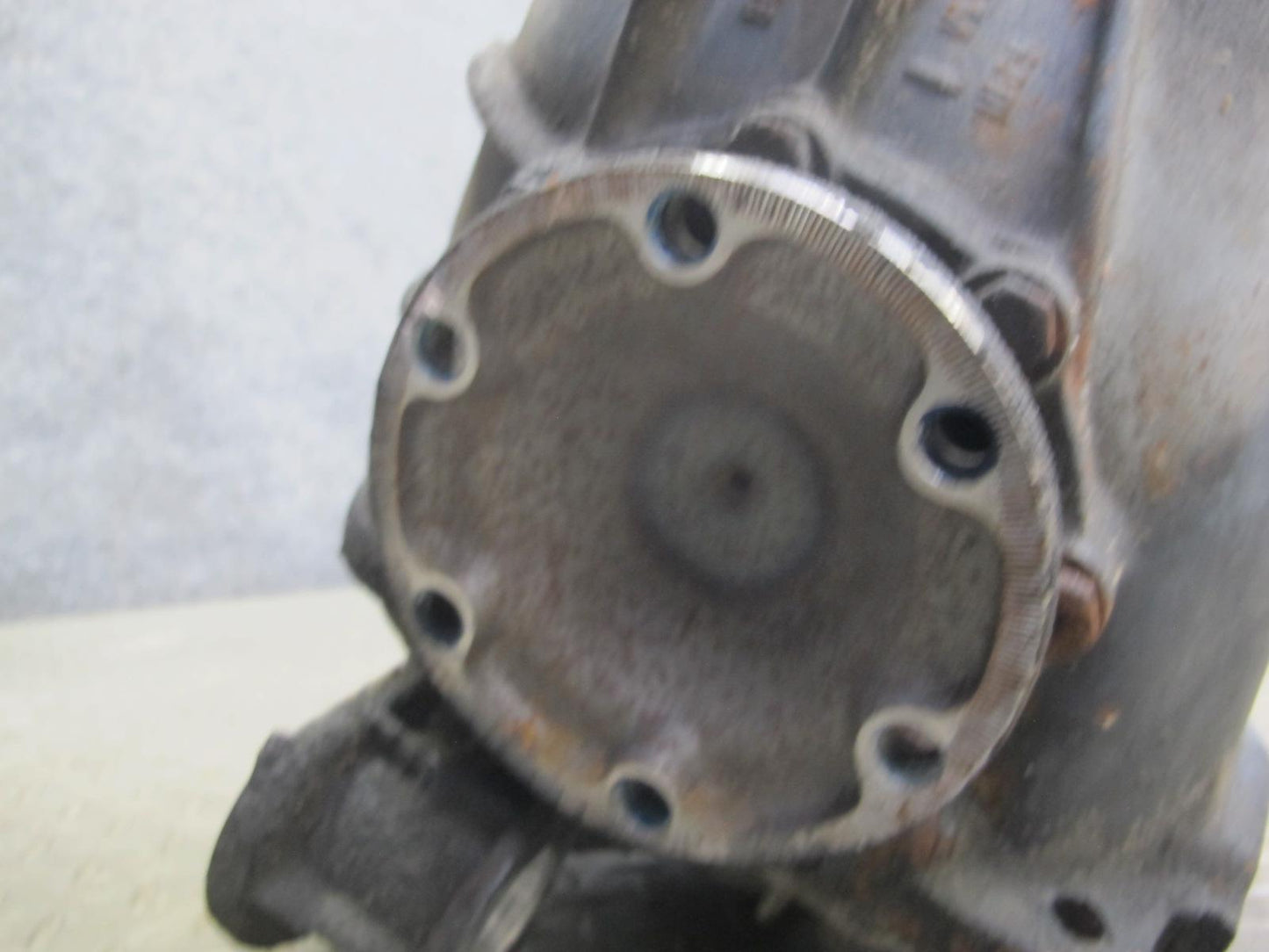 86-89 Mercedes R107 560SL A/T Rear Differential Carrier 2.47 Ratio 119K Mile OEM