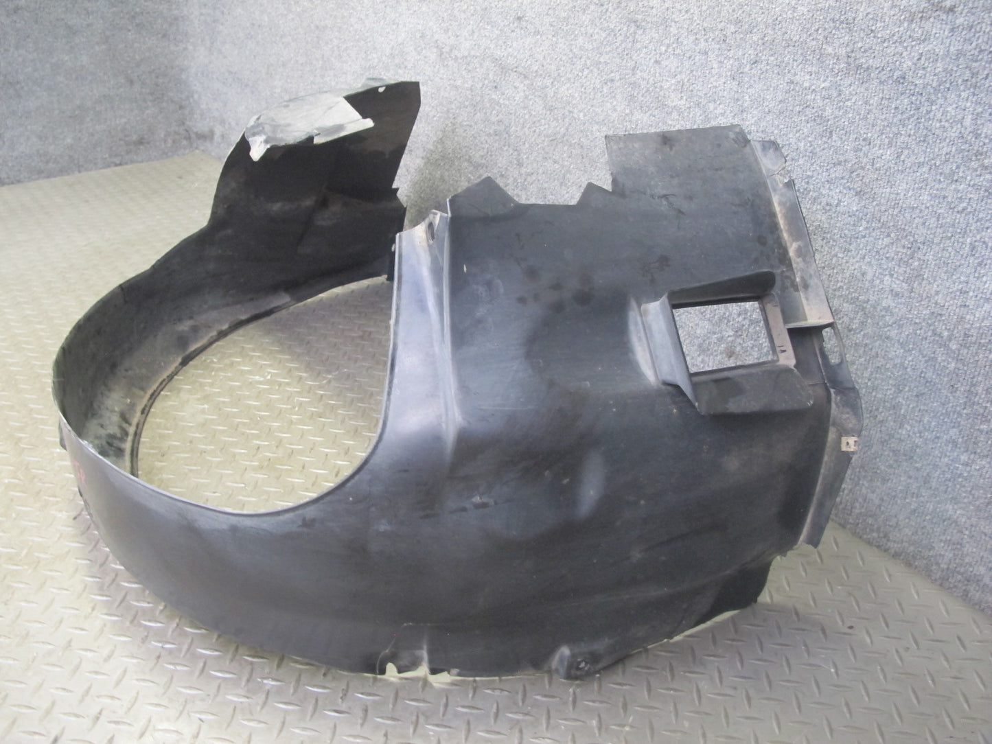 94-99 BMW E36 Coupe Convertible Front Right Fender Liner Splash Shield Guard OEM