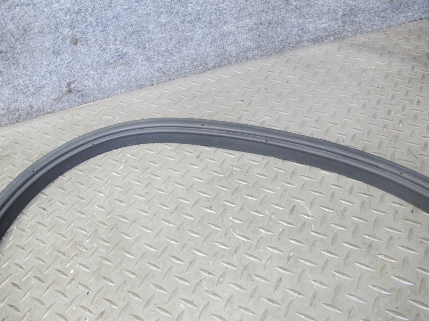 05-13 Chevrolet Corvette C6 Rear Trunk Weatherstrip Rubber Seal OEM