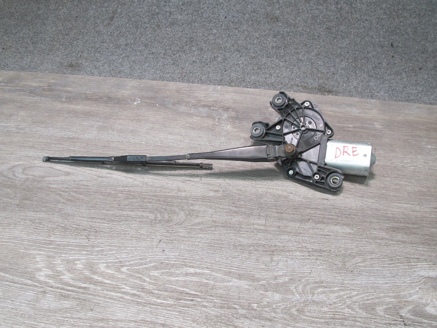 2012-2019 Range Rover Evoque L538 Rear Tailgate Wiper Motor w Arm