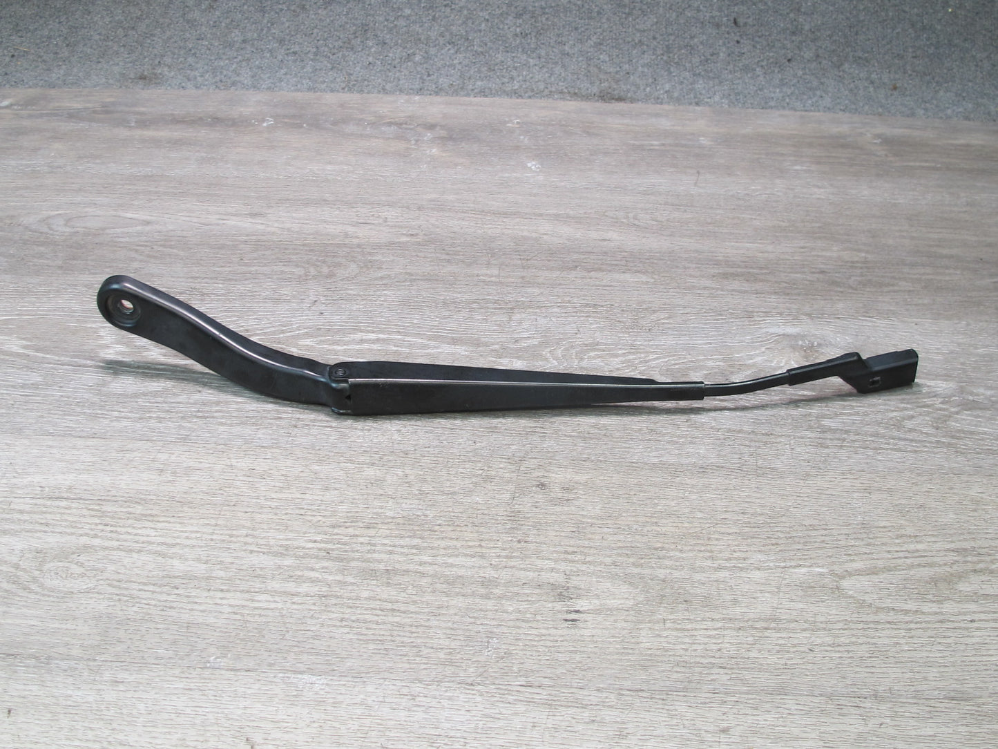 2012-2019 Range Rover Evoque L538 Front Left & Right Wiper Arm Set of 2