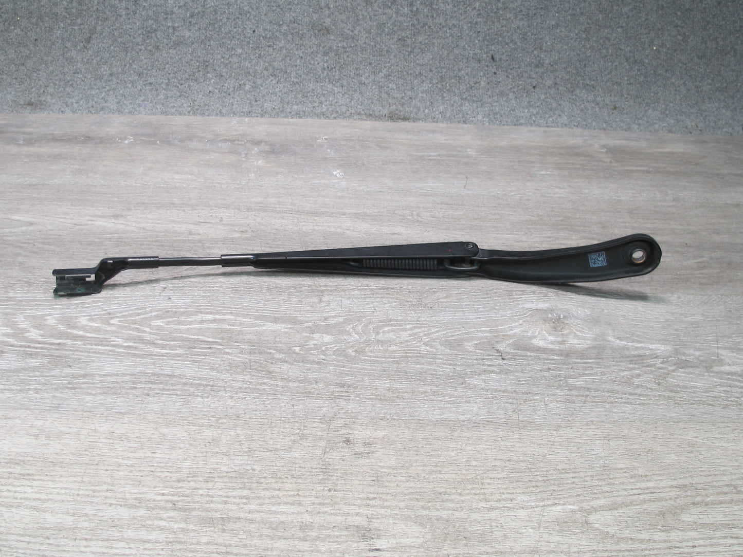 2012-2019 Range Rover Evoque L538 Front Left & Right Wiper Arm Set of 2