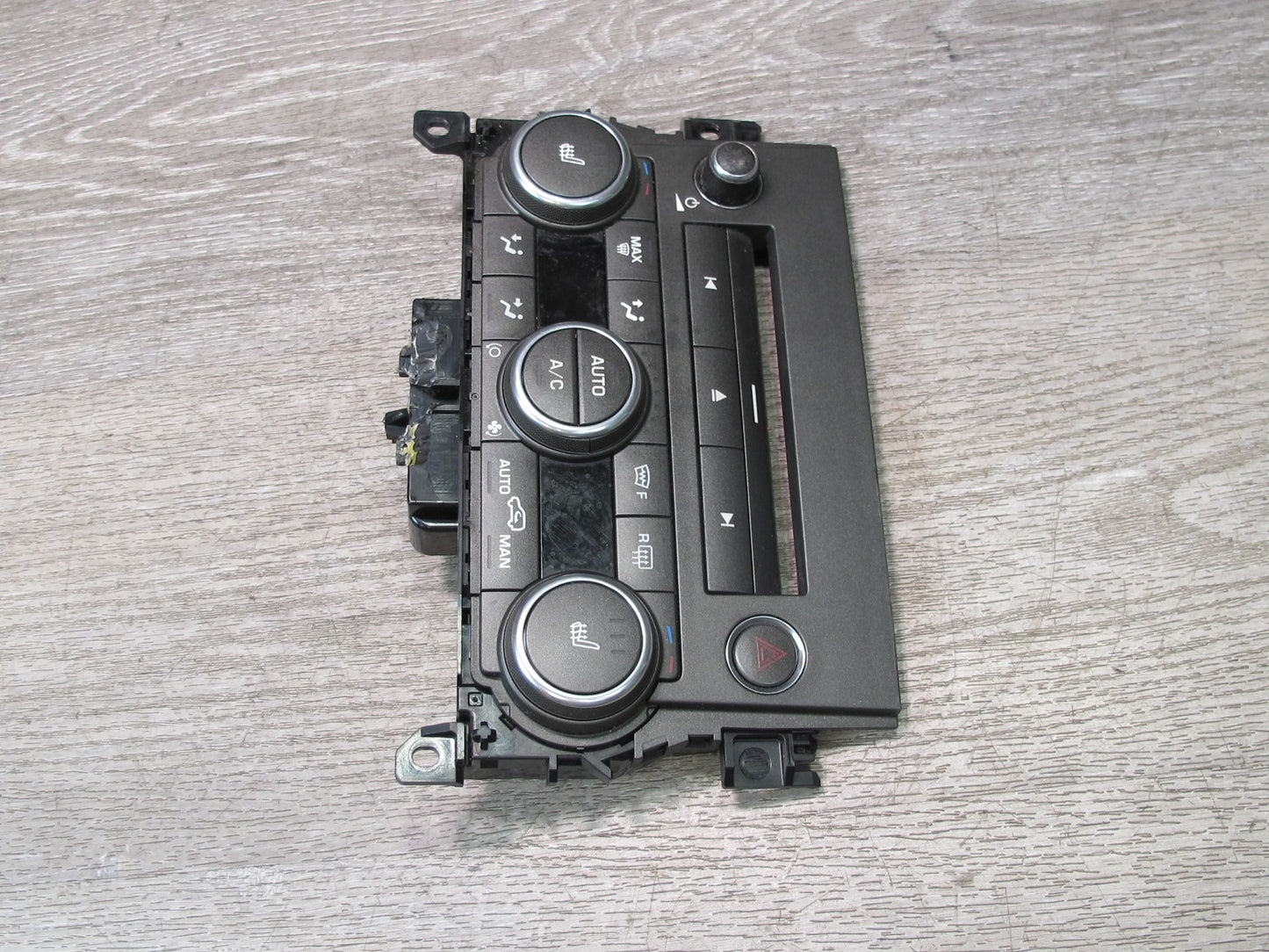 2012-2015 Range Rover Evoque L538 A/C Heater Climate Control Switch Panel