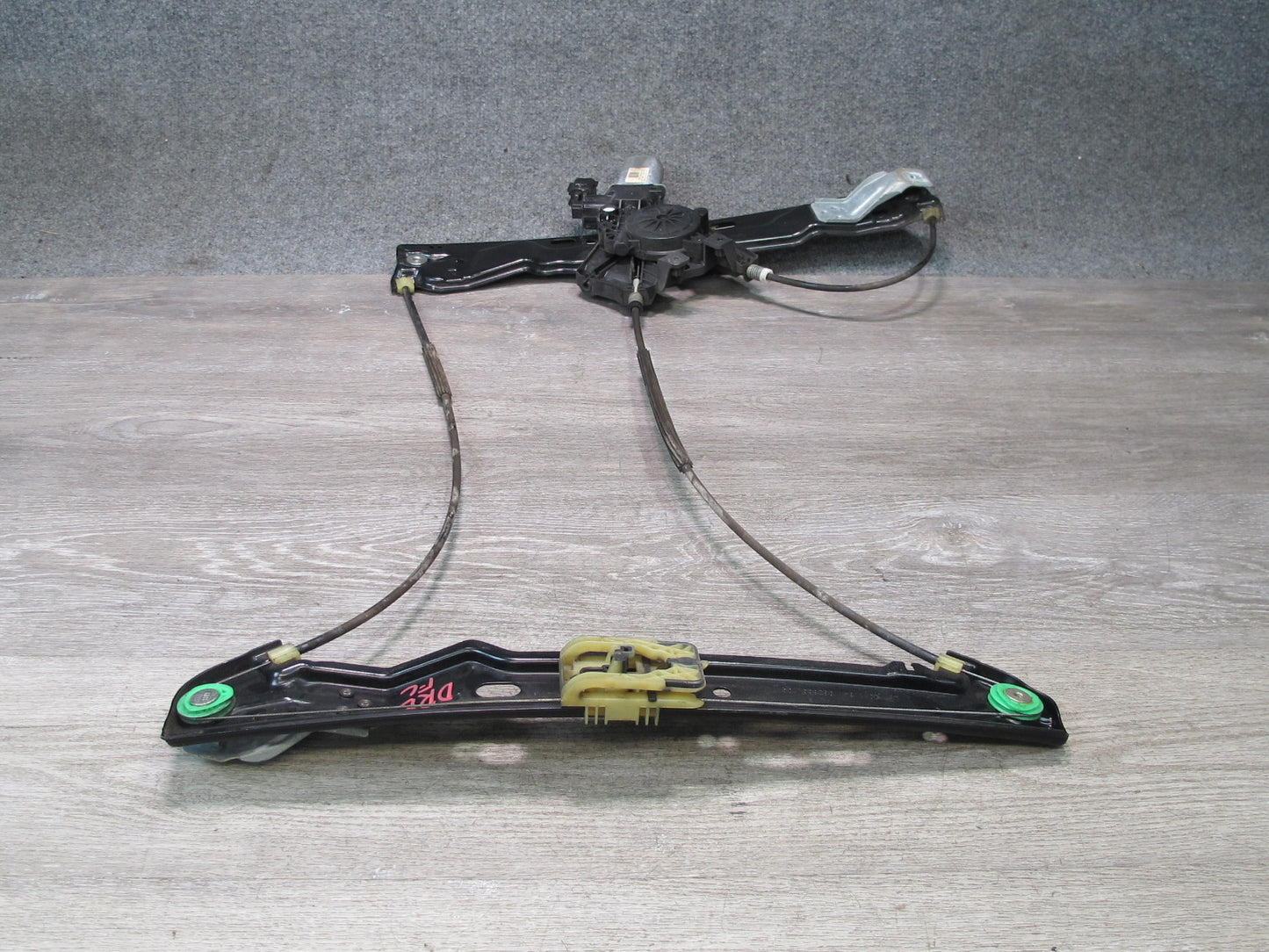 2012-2017 Range Rover Evoque L538 2DR Left Door Window Regulator w Motor