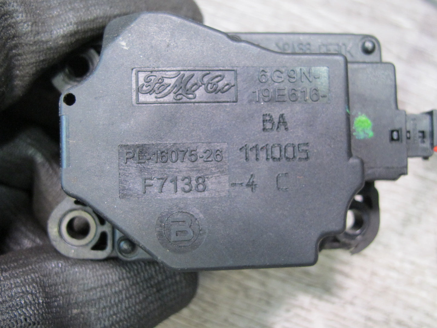 2012-2015 Range Rover Evoque L538 A/C Heater Actuator Flap Door Motor Wiring Set