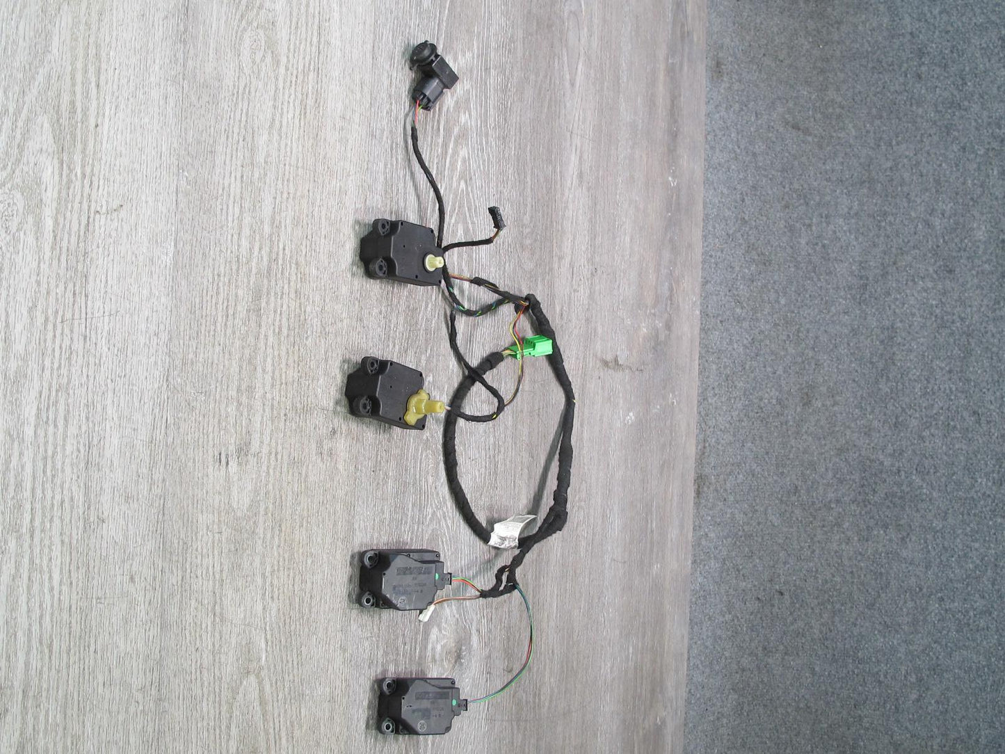 2012-2015 Range Rover Evoque L538 A/C Heater Actuator Flap Door Motor Wiring Set