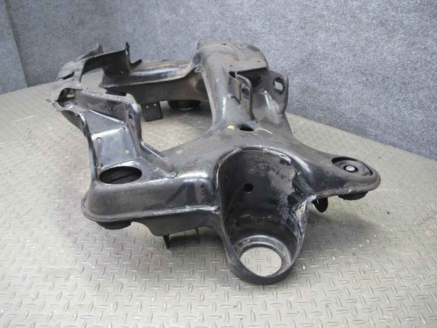 86-89 Mercedes R107 560SL Front Suspension Subframe Crossmember Cradle OEM