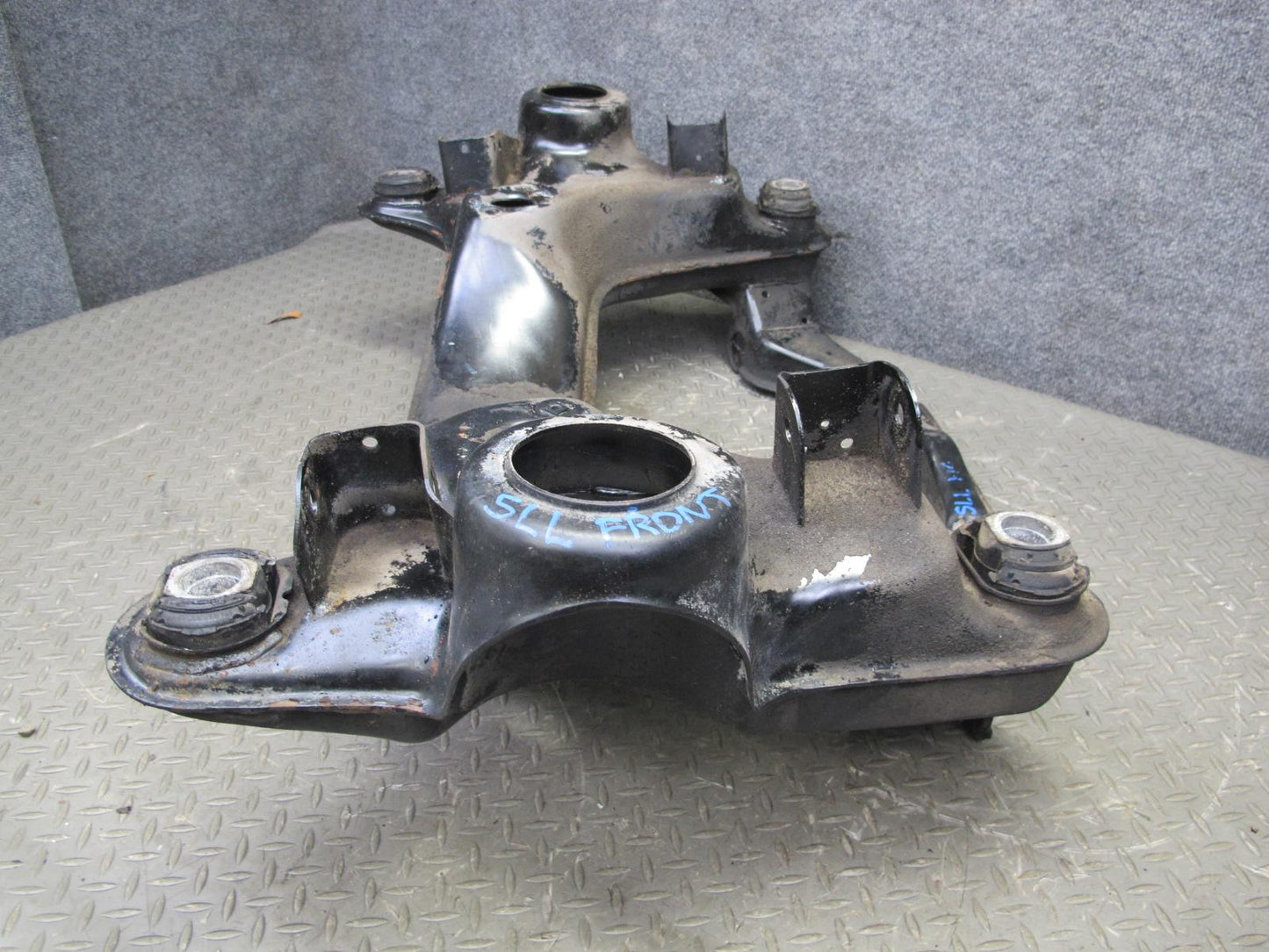 86-89 Mercedes R107 560SL Front Suspension Subframe Crossmember Cradle OEM