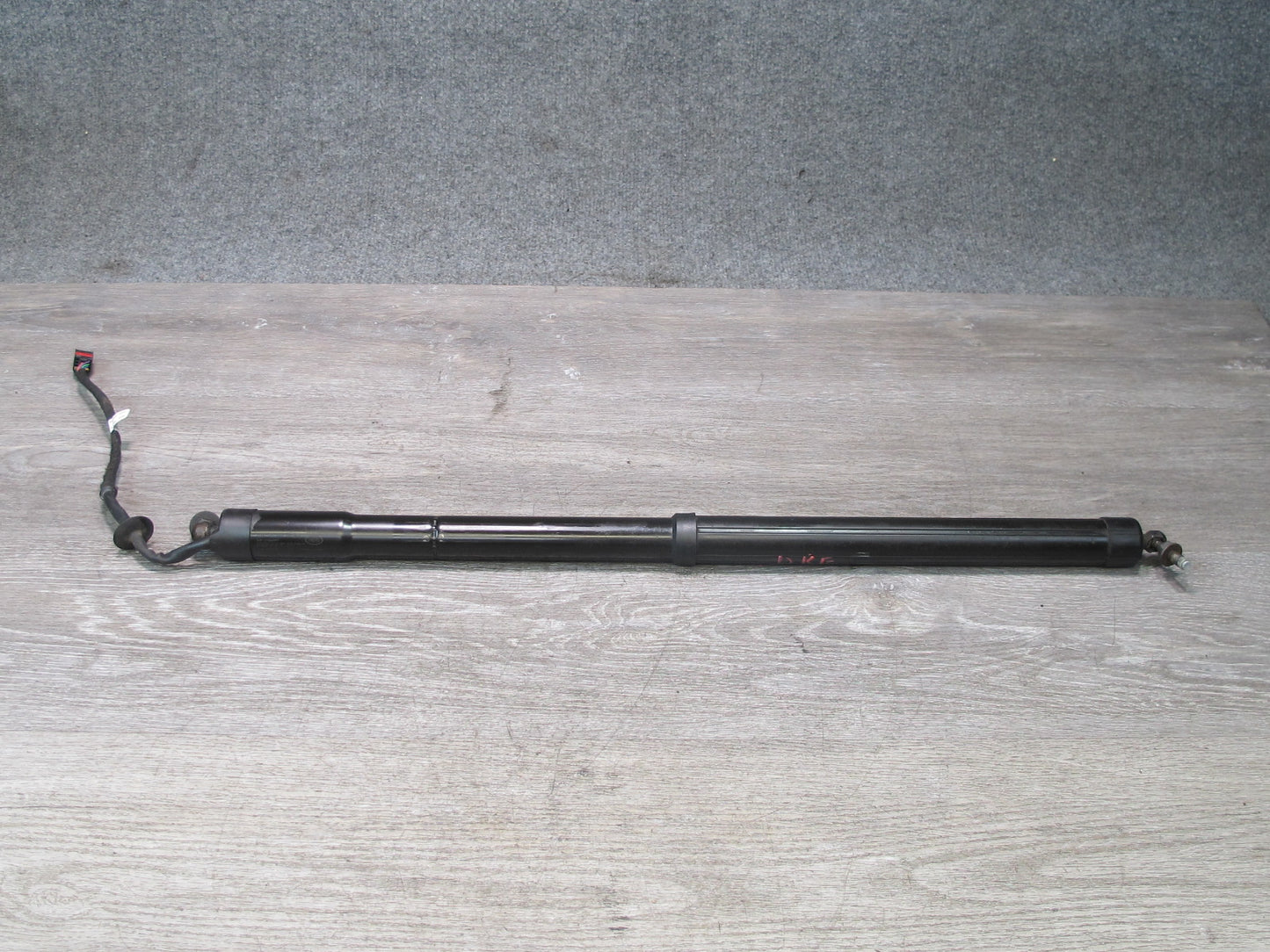 2012-2019 Range Rover Evoque L538 Rear Trunk Electric Lift Shock Strut Set of 2