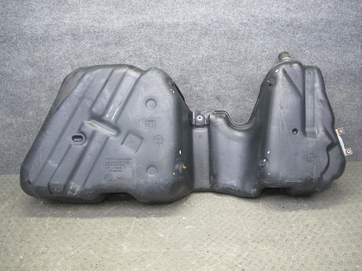 12-16 BMW F30 F31 3-SERIES Fuel Gas Tank Filler Neck Vent Pipe Assembly OEM