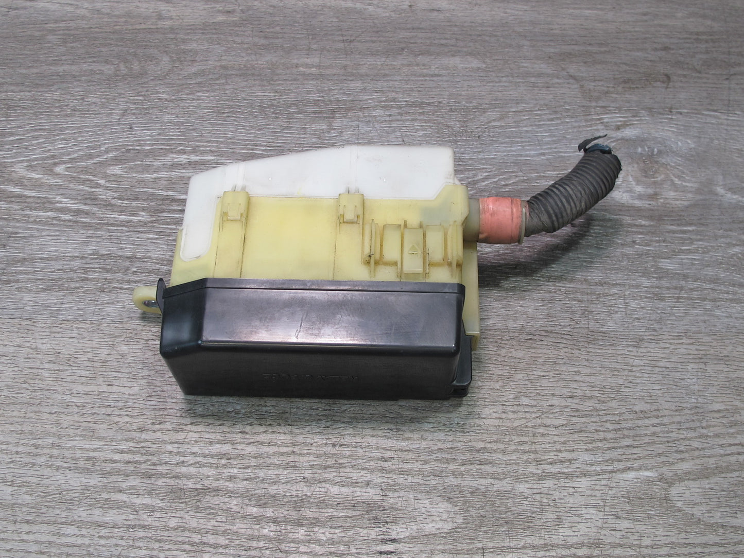 00-02 Toyota MR2 Spyder ZZW30L Engine Bay Main Fuse Relay Box Module OEM