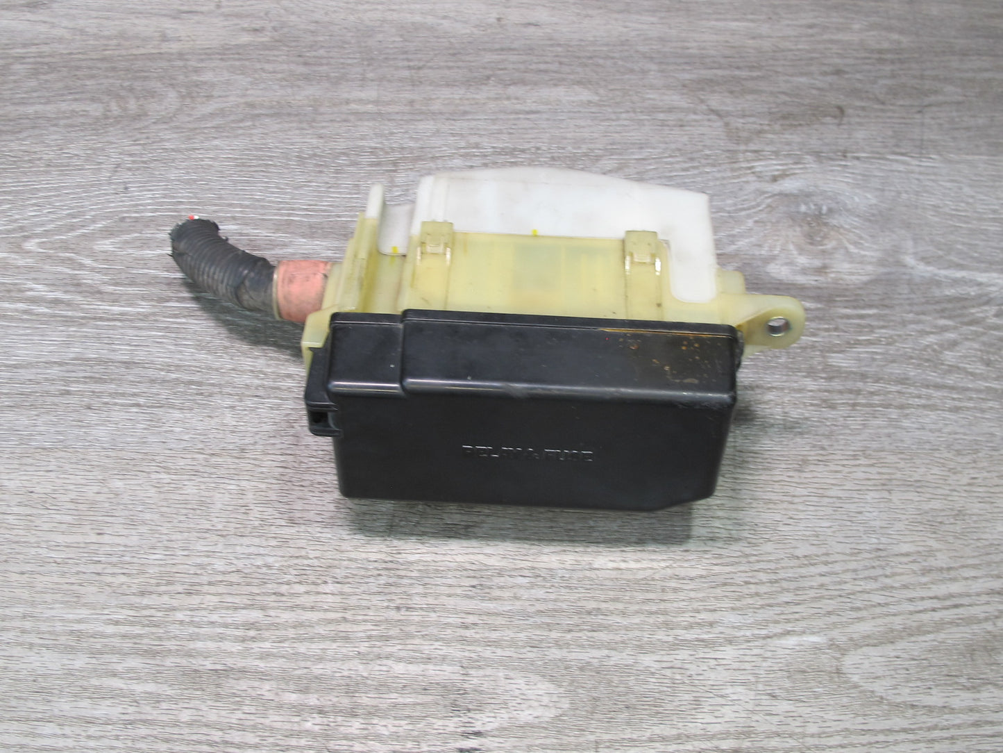 00-02 Toyota MR2 Spyder ZZW30L Engine Bay Main Fuse Relay Box Module OEM