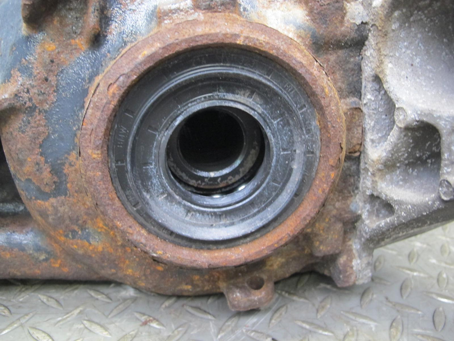 12-15 BMW F30 F31 F32 F33 AWD A/T Rear Differential Carrier 3.15 Ratio 89k OEM