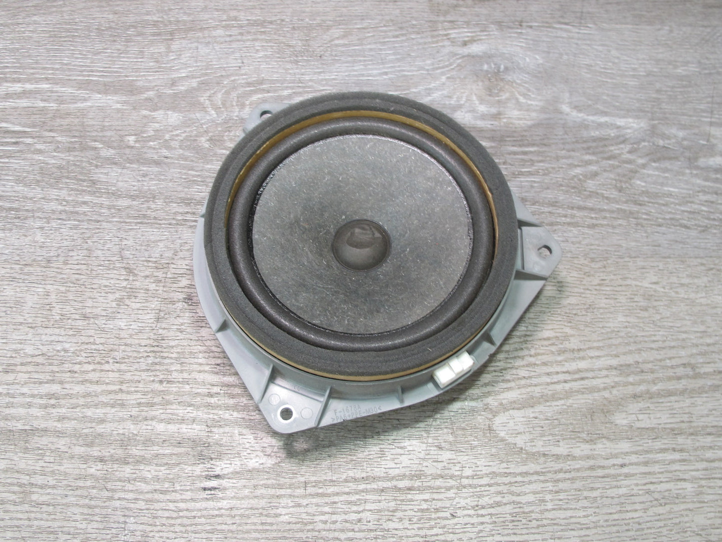 00-05 Toyota MR2 Spyder Set of 2 Left & Right Door Speaker OEM