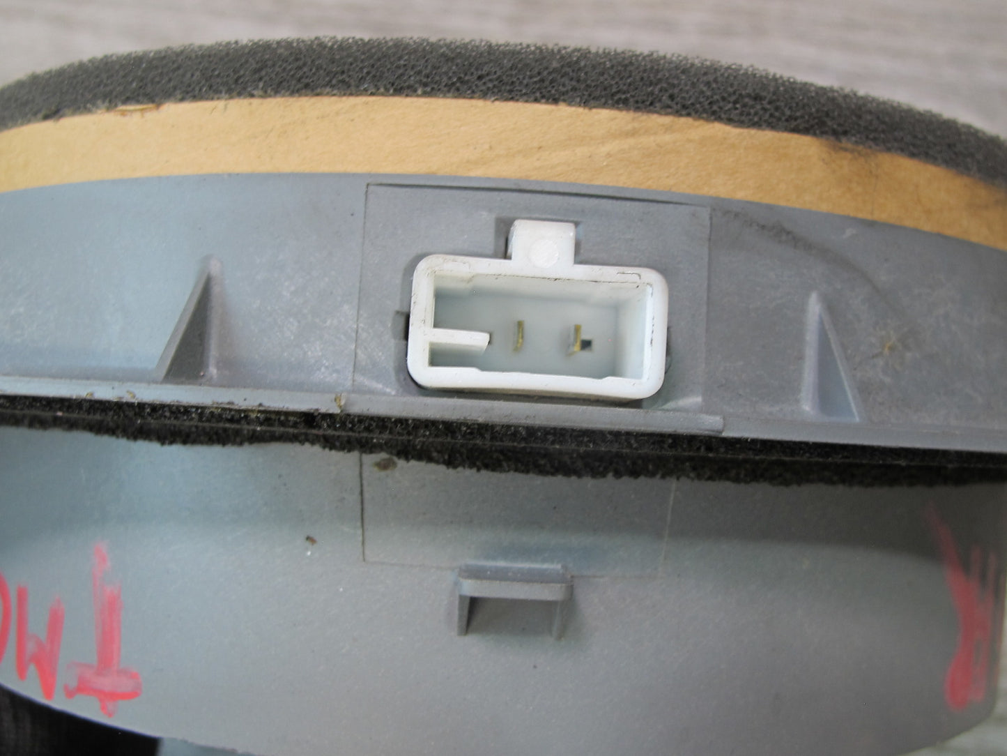 00-05 Toyota MR2 Spyder Set of 2 Left & Right Door Speaker OEM