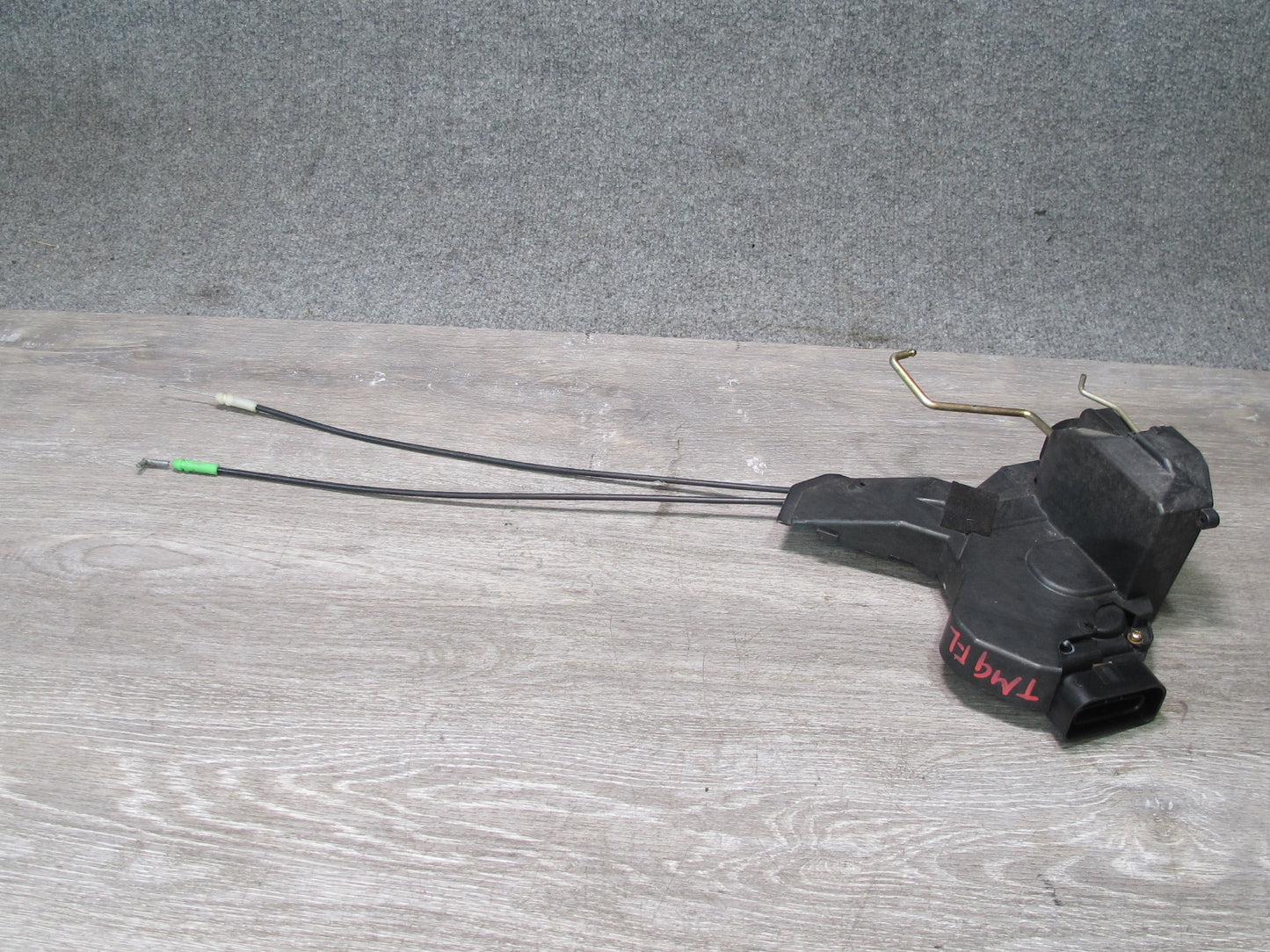 00-05 Toyota MR2 Spyder ZZW30L Left Door Lock Latch Actuator OEM
