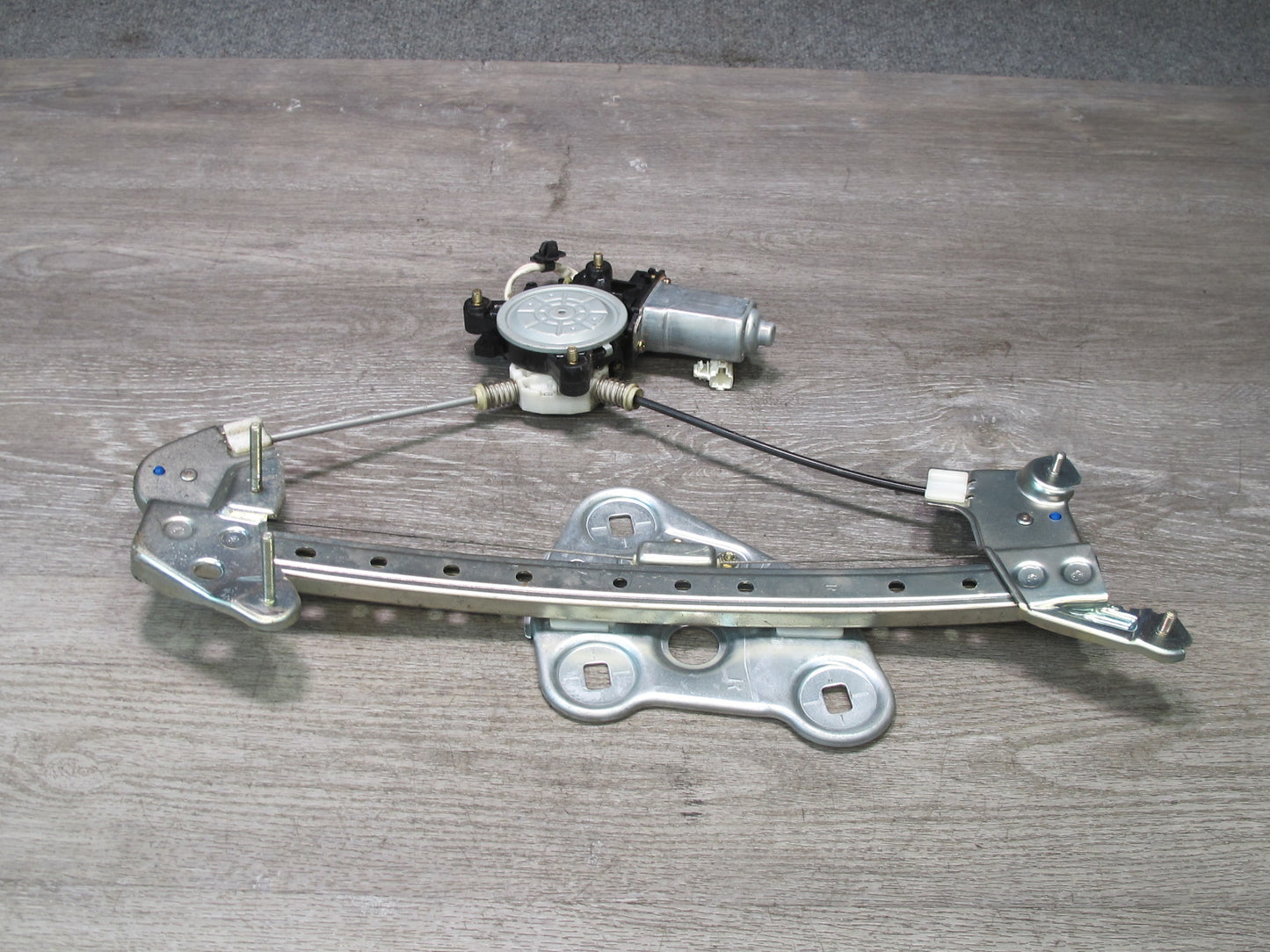 00-05 Toyota MR2 Spyder ZZW30L Right Door Window Regulator w Motor OEM