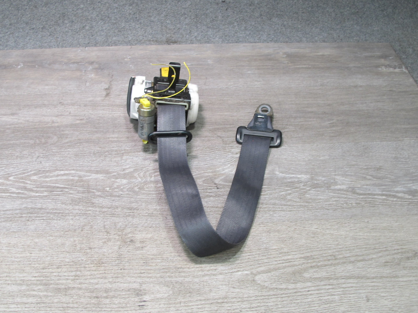 00-01 TOYOTA MR2 FRONT RIGHT & LEFT SIDE SEATBELT RETRACTOR SET OEM