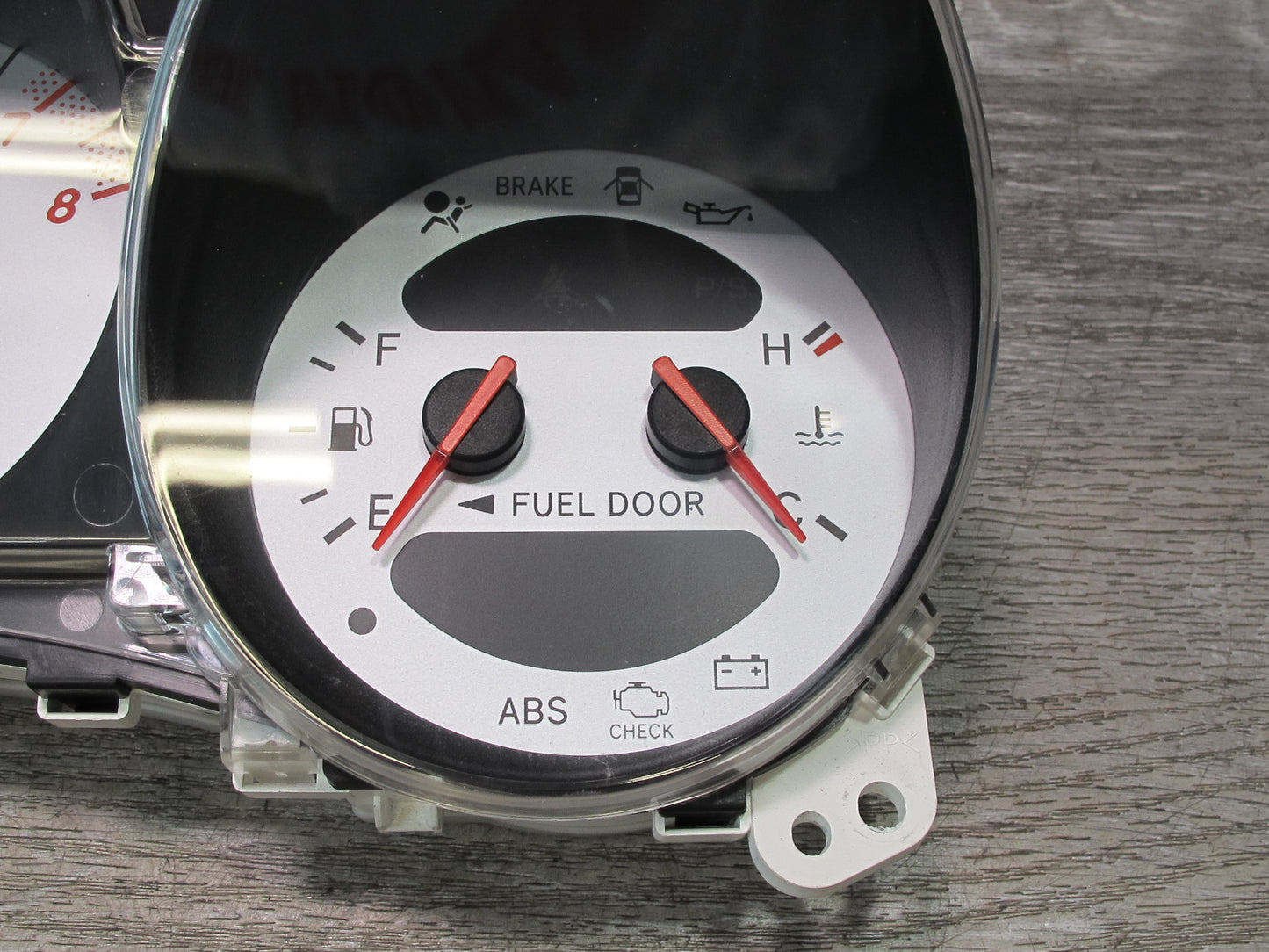 01-02 Toyota MR2 Spyder ZZW30L M/T Instrument Cluster Gauge Speedometer OEM