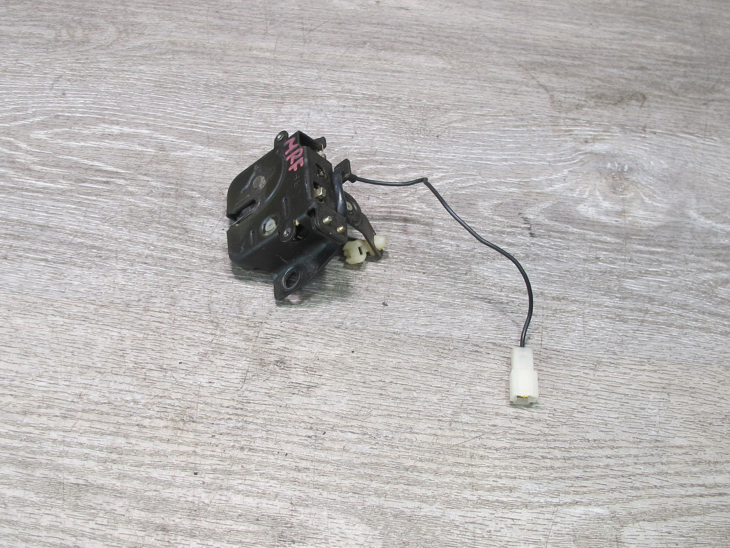 86-88 Mazda RX7 FC3S Coupe Set of 2 Left & Right Trunk Hatch Lock Latch OEM