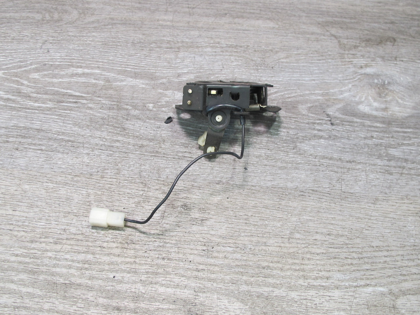 86-88 Mazda RX7 FC3S Coupe Set of 2 Left & Right Trunk Hatch Lock Latch OEM
