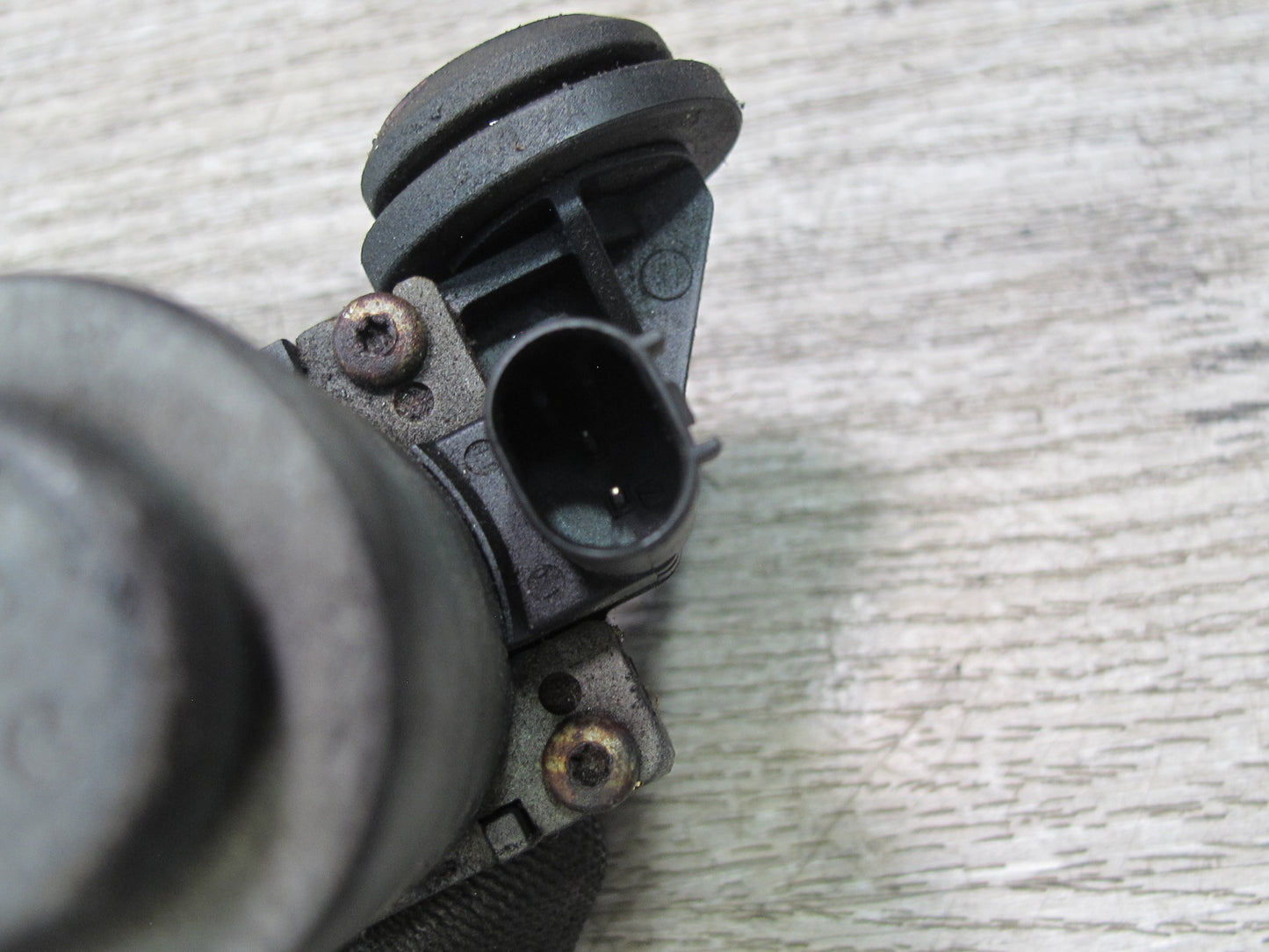01-06 BMW E46 3-SERIES Heater Control Water Pump OEM