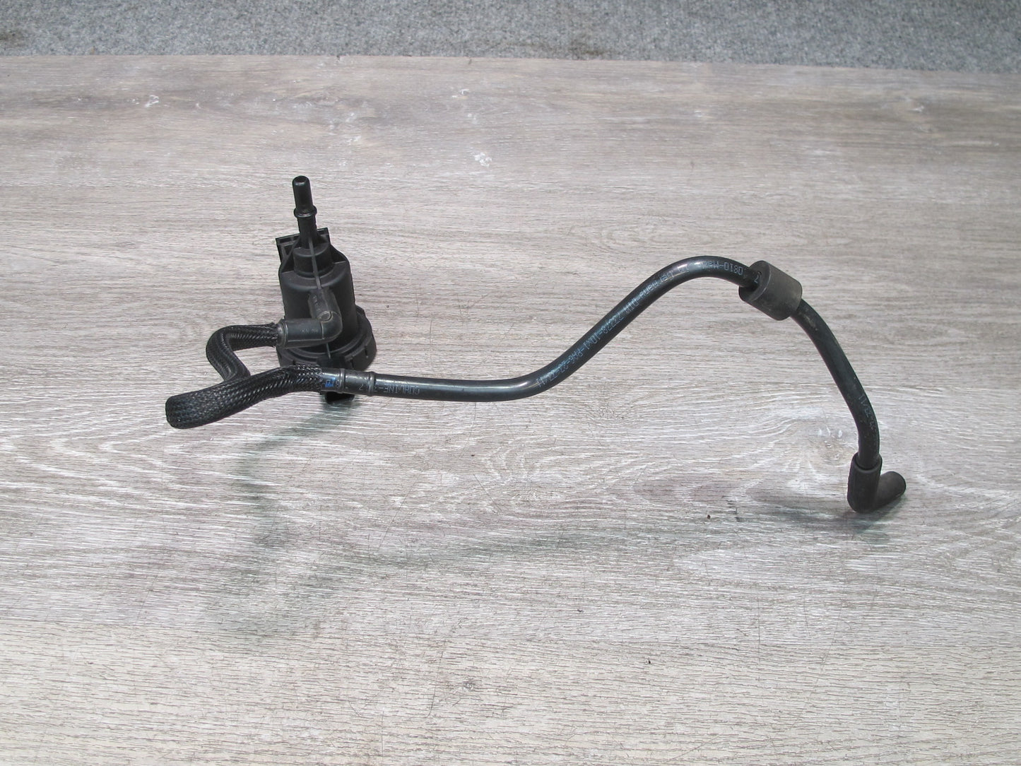 12-15 Mercedes W166 ML350 Fuel Vapor Canister Purge Solenoid w Hose Line OEM