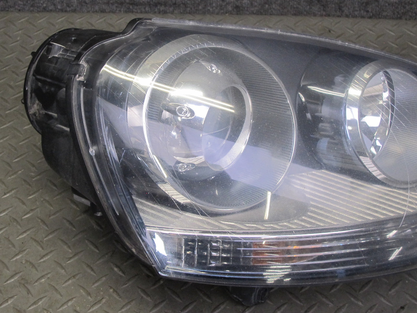 05-10 VW Jetta Rabbit R32 GTI Front Right HID Xenon Headlight Lamp OEM